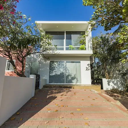 Boca Catalina Modern Villa